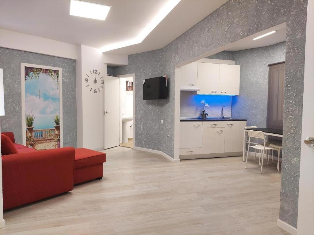 Fantastic 2 Bedrooms, Just 20 Meters From Ocean Playa de las Américas Eksteriør billede